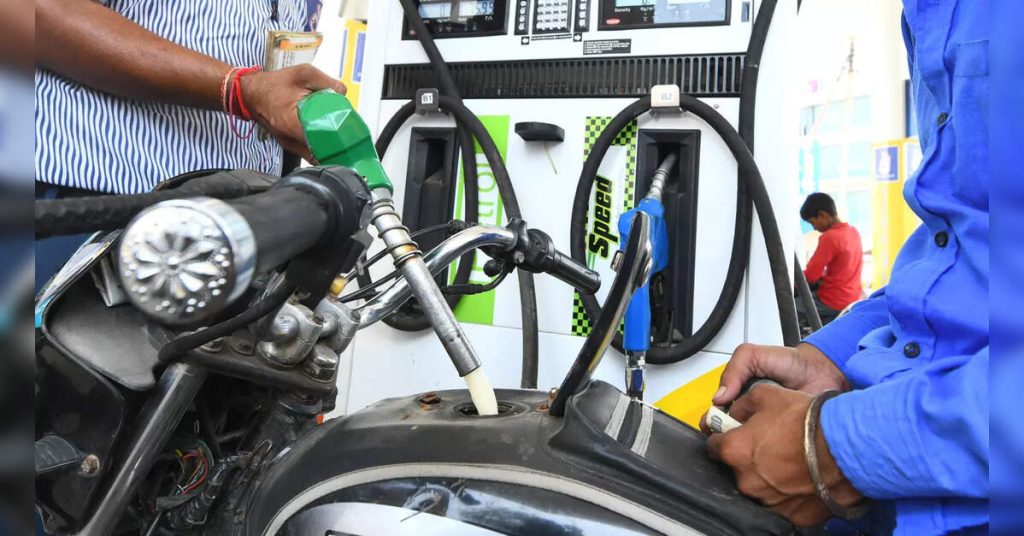 Govt initiatives help oil companies thrive in unfavorable global environment: Report, ETEnergyworld