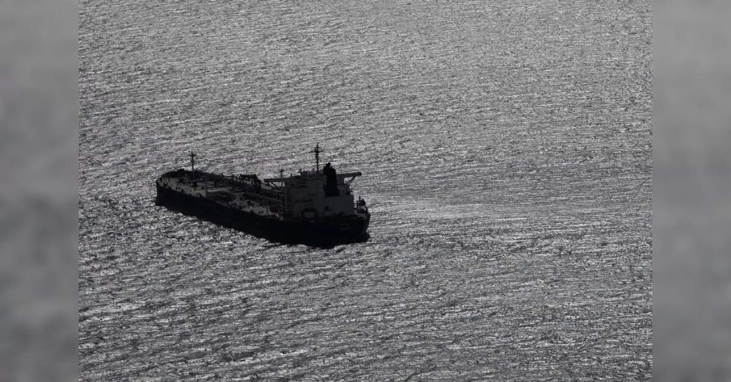India-Bound Tanker with Russian Crude Makes Shock U-Turn Amid US Sanctions, ETEnergyworld