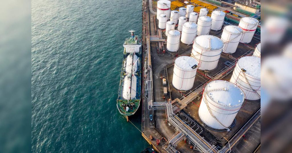 Lakshmi Mittal’s Energy Venture Purchases Russian Oil Linked to Sanctions, ETEnergyworld