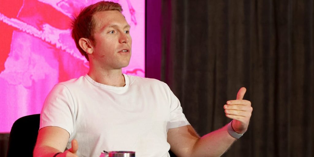 How 53 Cold Emails to Marc Benioff Paid Off for Harry Stebbings