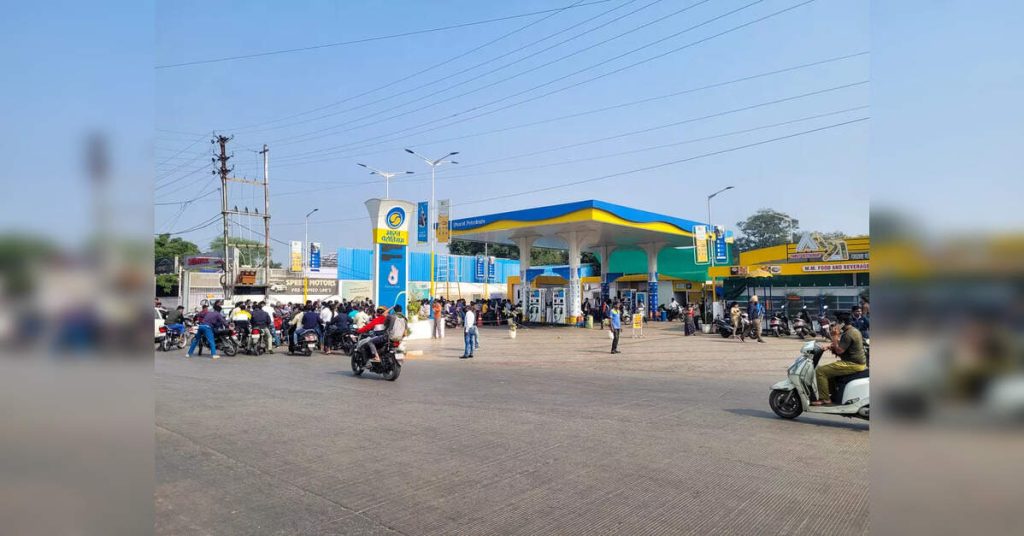 Festive Season Boosts Petrol Sales in India Amid Diesel Decline, ETEnergyworld