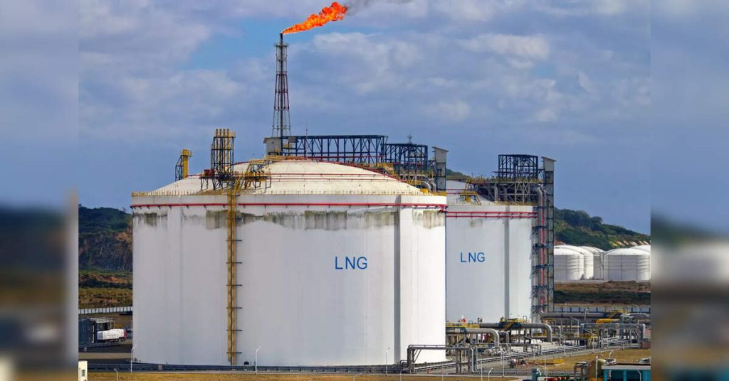 Petronet LNG Q2 net profit falls 5% on lower volumes, ETEnergyworld