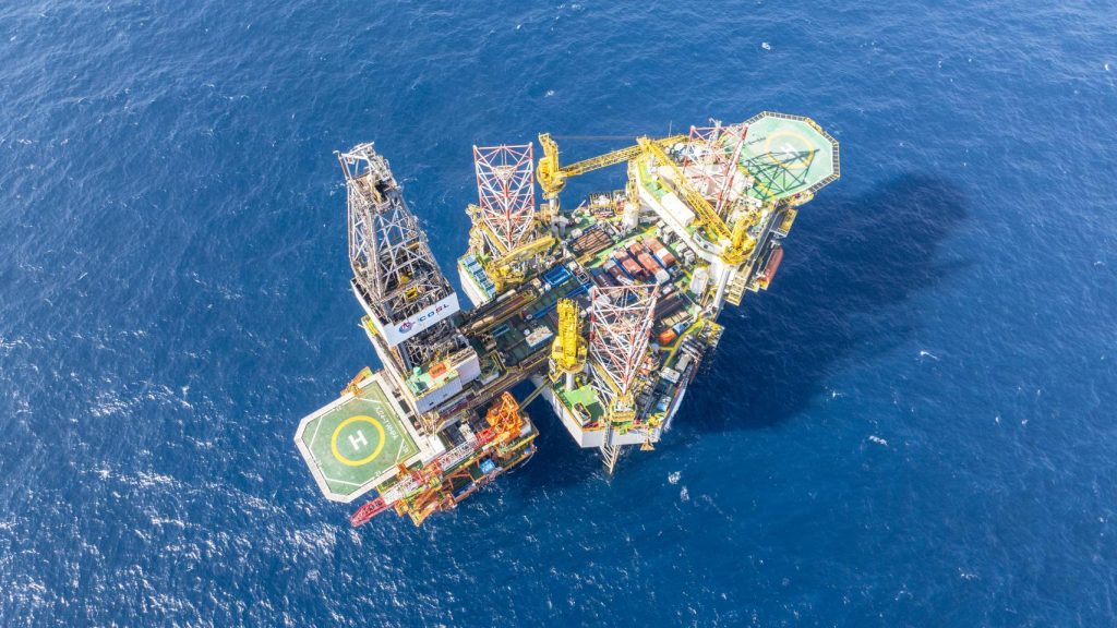 CNOOC starts production at Xijiang 24 oil project in South China Sea
