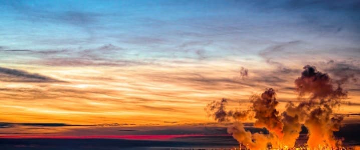 Ukrainian Drone Strikes Push Russian Oil Supply to 15-Year Low