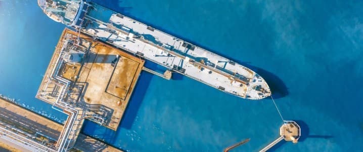 Russia and Iran Slash Oil Prices to Secure China Market Share