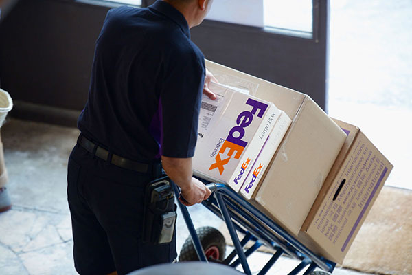 FedEx Pivots Toward Premium B2B and E-Commerce Growth