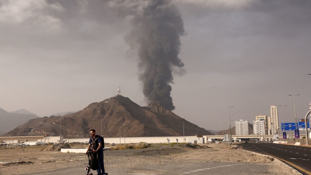 Oil falls for first time since U.S. launched war against Iran