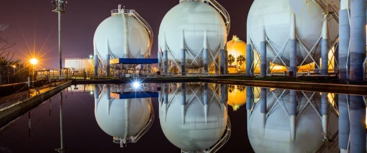 India’s Industrial Gas Supply Slashed After Qatar Suspends Output