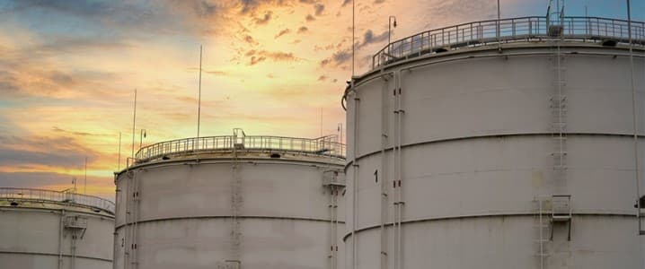 U.S. Crude Inventories Gain as Gasoline Inventories Keep Drawing