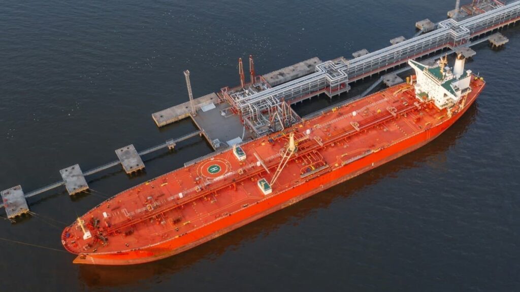 Chinese Oil Giants Rethink Iranian Crude After US Waiver