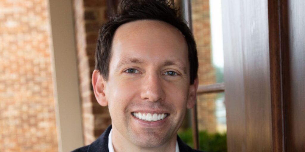 Empire CMO on Using a ’10-80-10′ Rule to Manage AI Transformation