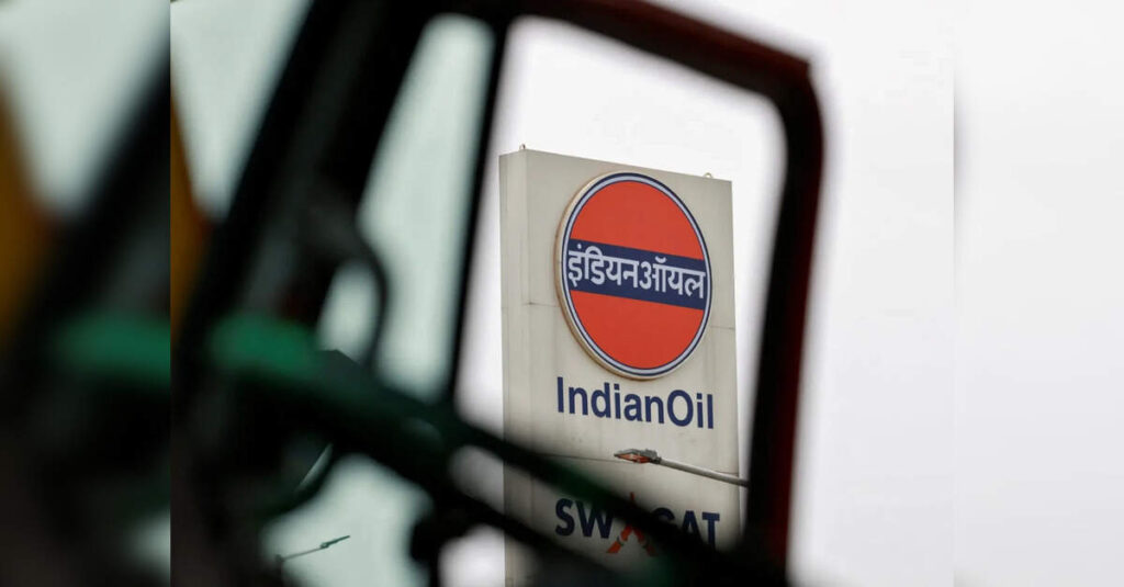Indian Oil, other refiners tap Russian oil floating offshore, sources say, ETEnergyworld