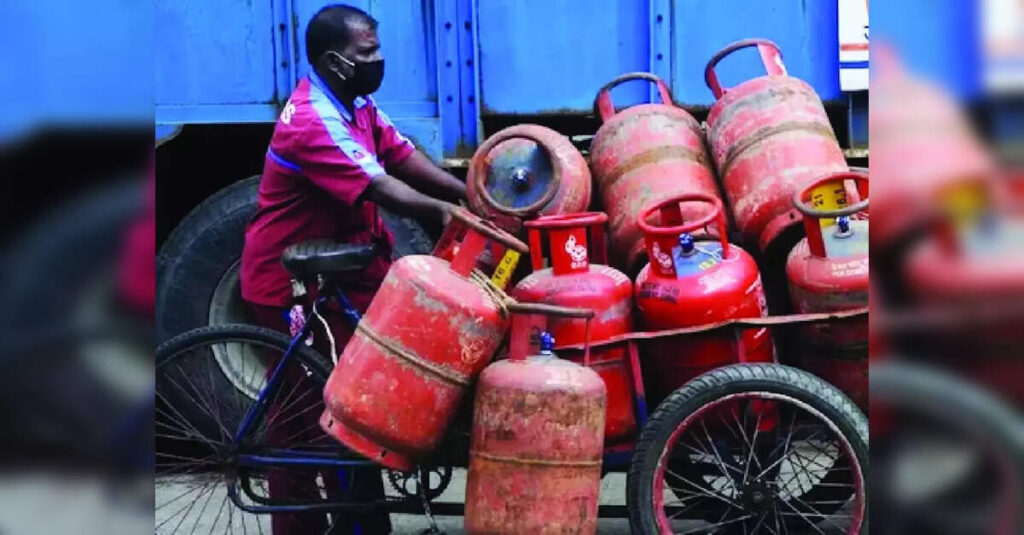 Karnataka govt warns of action against gas hoarding, blackmarketing amid supply concerns, ETEnergyworld