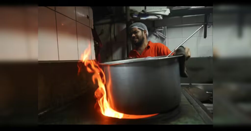 PNG supply to restaurants, eateries in Maharashtra increased by 20%: Minister, ETEnergyworld